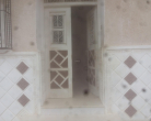 إعلان عن عرض تحت فئة منازل بمدينة سيدي بو علي ولاية سوسة: طابق ارضي للبيغ يحتوي علي خمسة غرف ومطبخ وبيت استحمام
